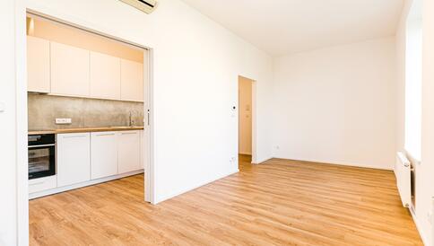 Pronájem moderní kancelářského prostoru 1+kk s moderním zázemím, Černá Pole - #7