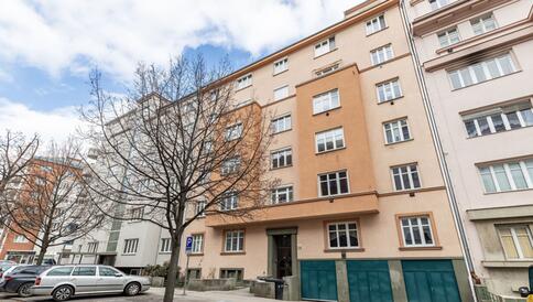 Prodej prostorného bytu 3KK s vlastní GARÁŽÍ - #20