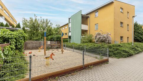 Byt 2KK ve velmi klidné lokalitě s vlastní zahradou - #17