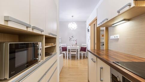 Byt 2KK ve velmi klidné lokalitě s vlastní zahradou - #8