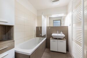 Nabídka přes realitního makléře Brno: Prodej moderního bytu 3+kk se dvěma balkony a garážovým stáním – Rajhrad, Brno-venkov 10