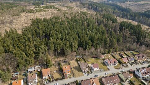 Prodej pozemku o výměře 499m2 v Ostrově u Macochy - #5