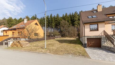 Prodej pozemku o výměře 499m2 v Ostrově u Macochy - #9