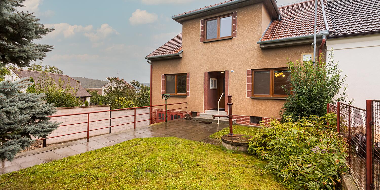 Prostorný rodinný dům o rozloze 120 m2 z časů poctivé výstavby - #20