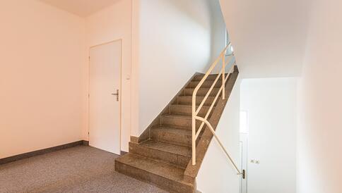 Prostorný rodinný dům o rozloze 120 m2 z časů poctivé výstavby - #11