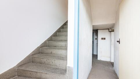 Prostorný rodinný dům o rozloze 120 m2 z časů poctivé výstavby - #15