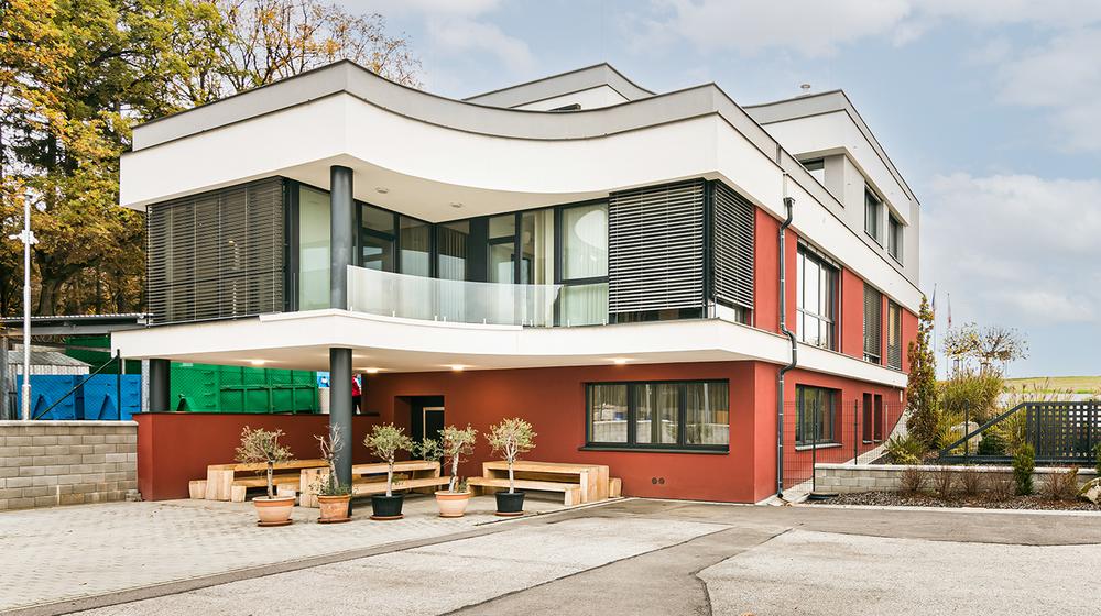 Nabídka přes realitního makléře Brno: Průmyslový areál na prodej