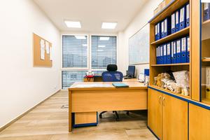 Nabídka přes realitního makléře Brno: Administrativní budova a skladovací/výrobní haly Borek u Českých Budějovic 4