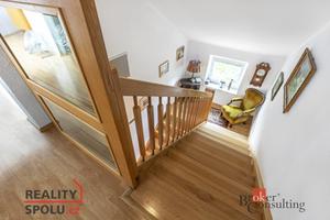 Nabídka přes realitního makléře Brno: Rodinná vila se 3 byty - Brno 12