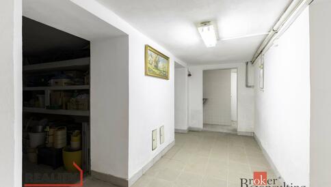 Rodinná vila se 3 byty - Brno - #18
